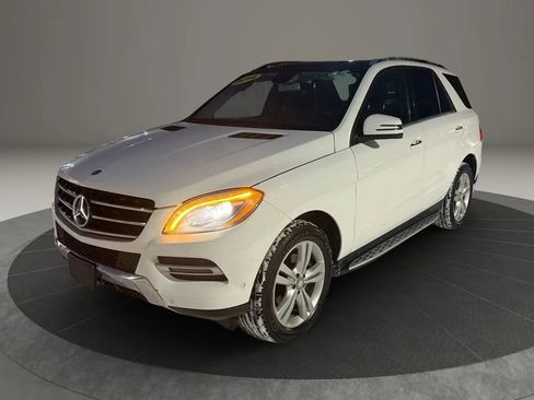 Used 2014 Mercedes-Benz ML 350 ML 350 4MATIC Sport Utility 4D image 1