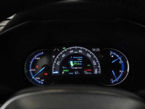 Used 2025 Toyota RAV4 XSE w/ Weather Package AWD/4WD image 28