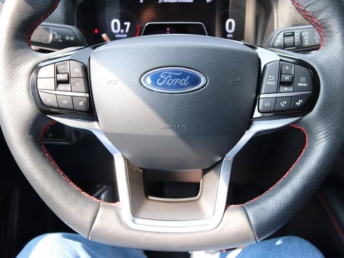 Used 2025 Ford Explorer ST-Line AWD/4WD image 33