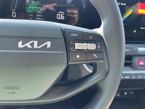 New 2026 Kia K4 FWD image 25
