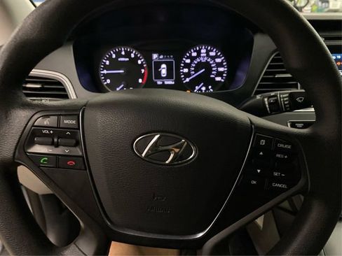 Used 2017 Hyundai Sonata SE w/ Cargo Package FWD image 22