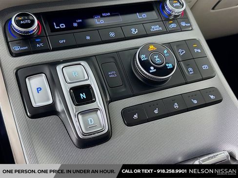 Used 2024 Hyundai Palisade Limited image 17