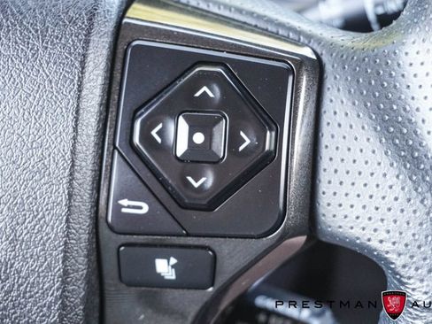 Used 2020 Toyota 4Runner TRD Off-Road Premium w/ Moonroof Package AWD/4WD image 25