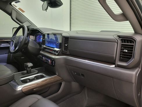 Certified 2025 Chevrolet Silverado 1500 LT Trail Boss w/ Convenience Package II image 44