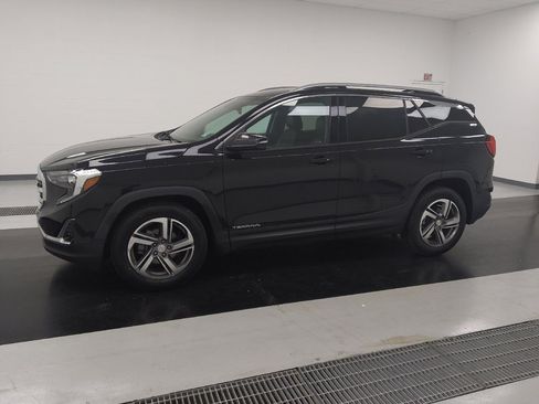 Used 2019 GMC Terrain SLT FWD image 2