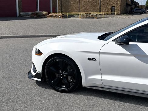 Used 2021 Ford Mustang GT Premium w/ Black Accent Package RWD image 13
