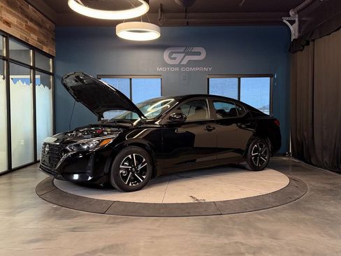 Used 2024 Nissan Sentra SV image 24