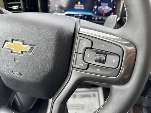 Used 2024 Chevrolet Silverado 1500 High Country w/ High Country Premium Package AWD/4WD image 35