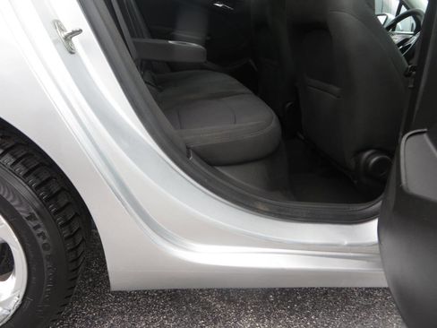 Used 2016 Chevrolet Cruze LT image 15