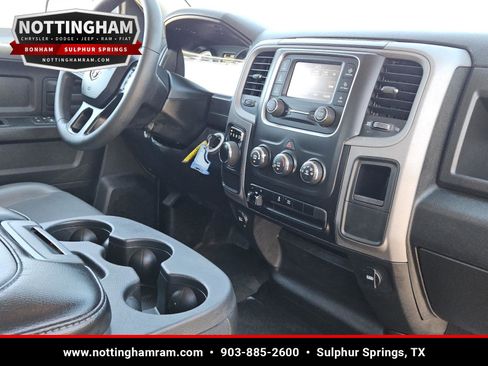 Used 2024 RAM 1500 Tradesman w/ Chrome Appearance Group RWD image 28