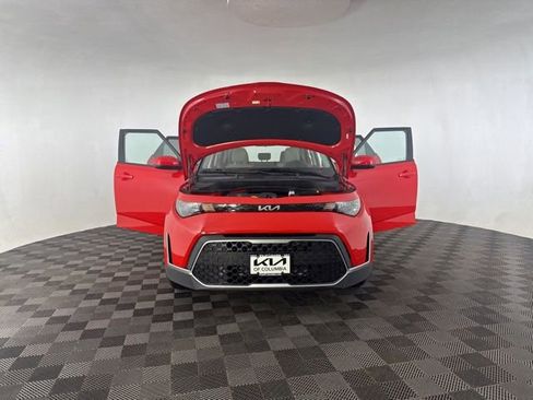 Certified 2025 Kia Soul LX w/ LX Technology Package image 12