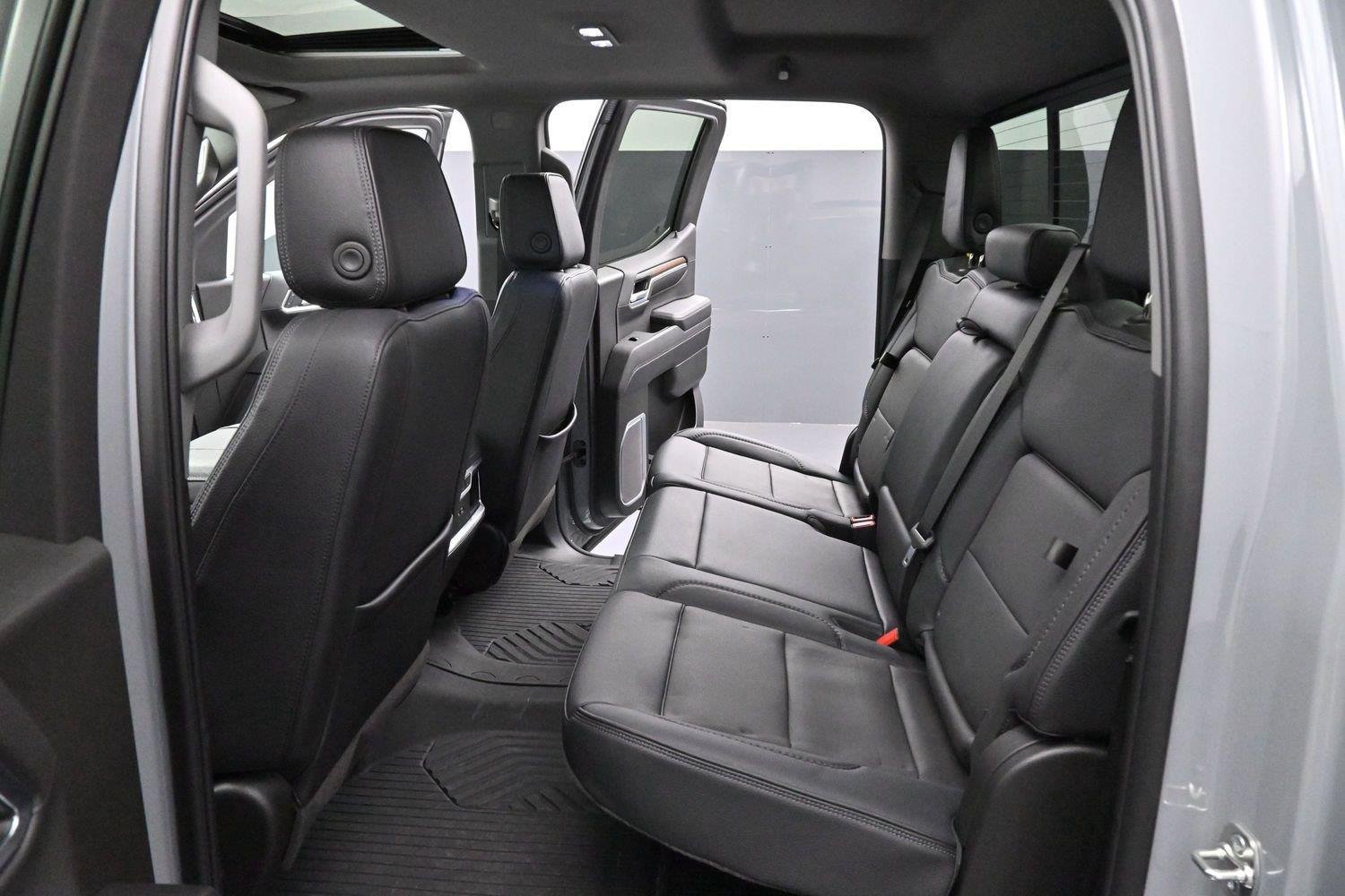 Used 2025 GMC Sierra 1500 Denali w/ Technology Package AWD/4WD image 31
