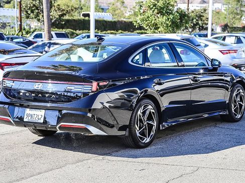 Certified 2024 Hyundai Sonata SEL w/ Convenience Package image 8