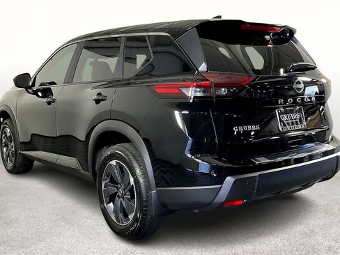 New 2026 Nissan Rogue SV image 6