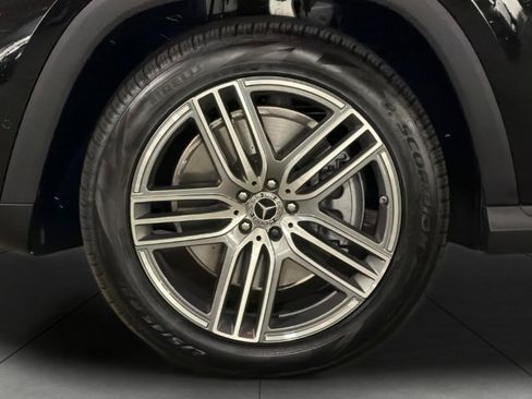 New 2026 Mercedes-Benz GLS 450 4MATIC image 27