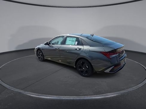 New 2026 Hyundai Elantra SEL Sport Premium FWD image 7