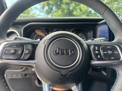 Used 2024 Jeep Wrangler High Altitude AWD/4WD image 27
