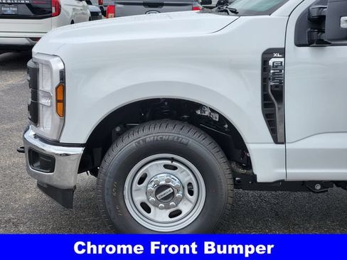 New 2026 Ford F250 XL w/ XL Chrome Package RWD image 9