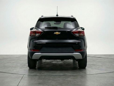 Used 2025 Chevrolet TrailBlazer LT FWD image 7