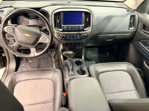 Used 2015 Chevrolet Colorado Z71 image 46