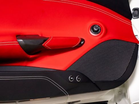 Used 2019 Ferrari 488 Spider image 56