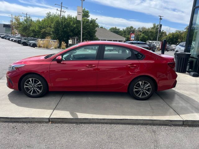 Used 2023 Kia Forte LXS FWD image 4