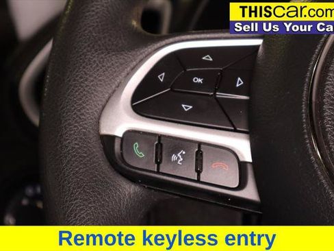 Used 2019 Jeep Renegade Sport w/ UConnect 7.0 Group FWD image 17