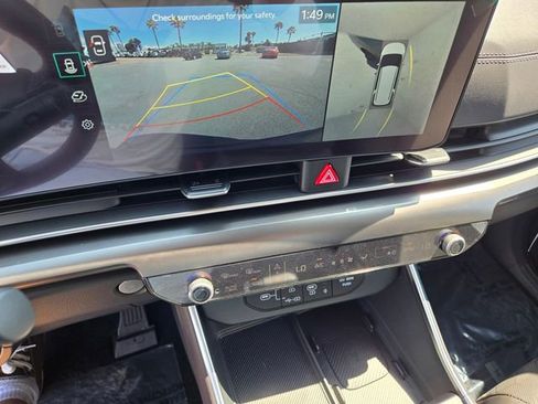 New 2026 Kia Carnival SX w/ SX Dark Edition Package FWD image 10