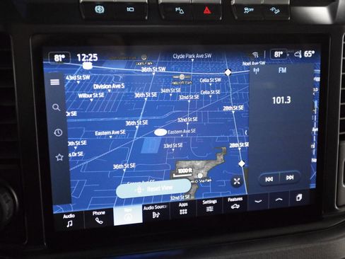 Used 2024 Ford F450 Platinum w/ FX4 Off-Road Package image 24