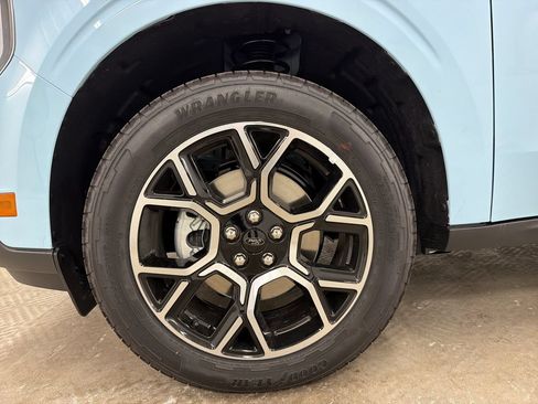New 2026 Ford Maverick Lariat AWD/4WD image 11