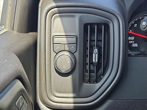 Used 2024 Chevrolet Silverado 1500 Custom w/ Turbomax Blackout Package RWD image 17