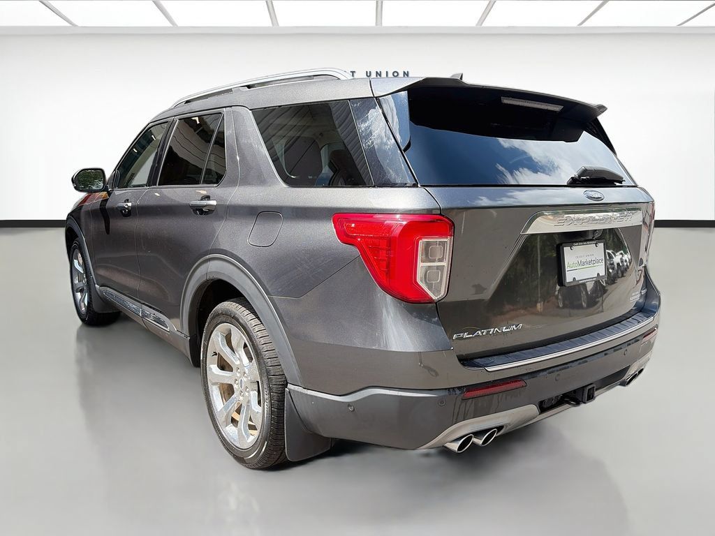 Used 2020 Ford Explorer Platinum w/ Premium Technology Package AWD/4WD image 5