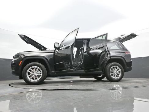 New 2025 Jeep Grand Cherokee Laredo X w/ Luxury Tech Group I image 67