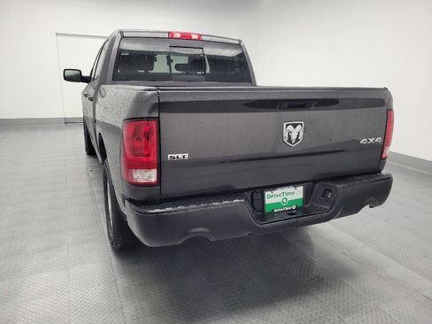 Used 2020 RAM 1500 Classic SLT w/ Luxury Group AWD/4WD image 6
