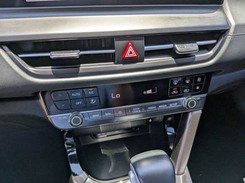 Certified 2025 Kia Seltos EX FWD image 24