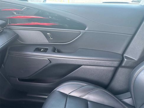 Used 2024 Lincoln Nautilus Premier w/ Jet Appearance Package image 20