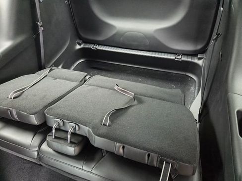 New 2026 Chrysler Voyager LX image 6