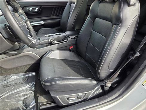 Used 2017 Ford Mustang Premium image 15