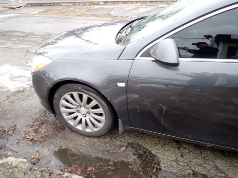 Used 2011 Buick Regal CXL Turbo w/ TO2 Preferred Equipment Group image 28