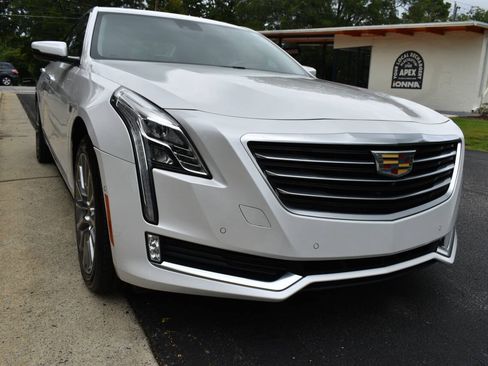 Used 2018 Cadillac CT6 Luxury AWD/4WD image 42