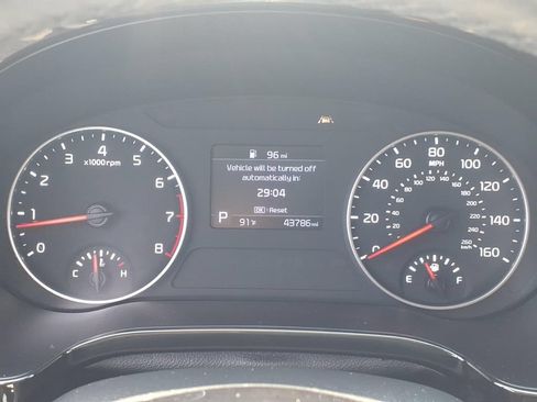 Used 2021 Kia Seltos EX AWD/4WD image 6