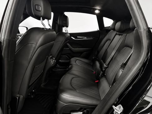 Used 2019 Maserati Levante S AWD/4WD image 16