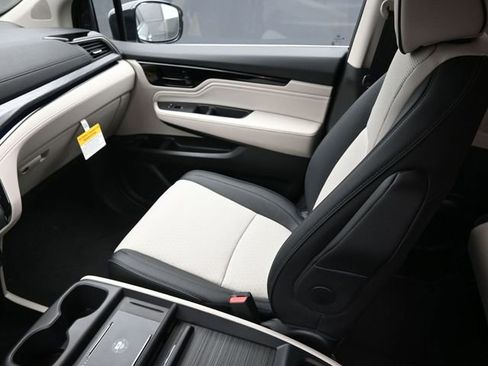New 2026 Honda Odyssey Elite image 11
