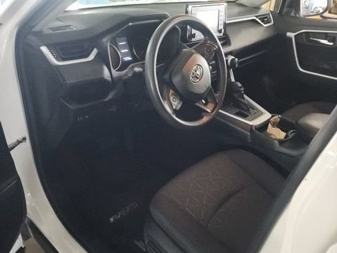 Used 2021 Toyota RAV4 XLE w/ Convenience Package AWD/4WD image 7