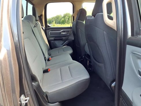 Used 2019 RAM 1500 Big Horn AWD/4WD image 12
