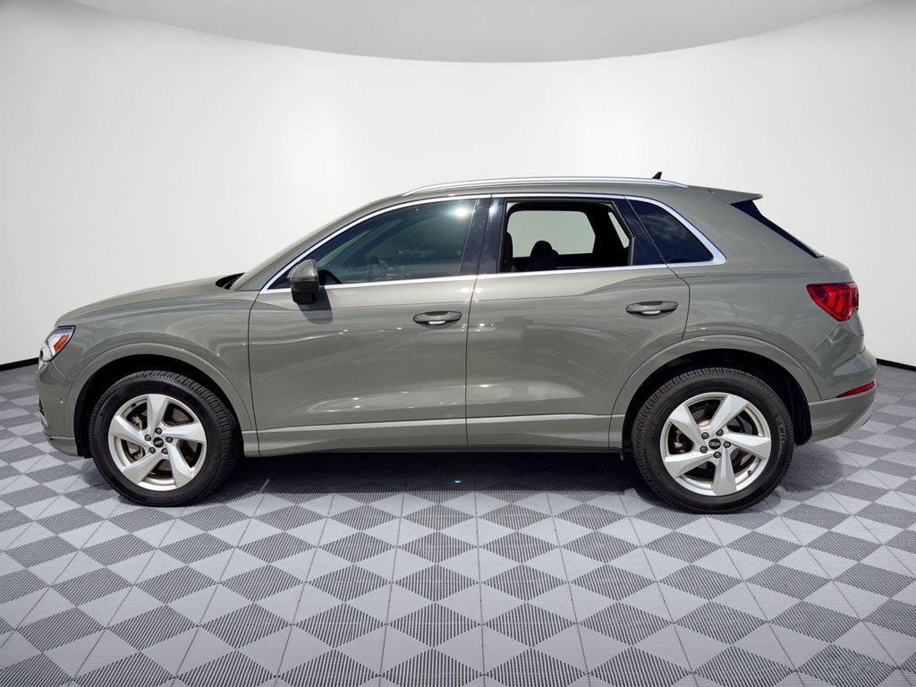 Used 2021 Audi Q3 2.0T Premium Plus AWD/4WD image 2