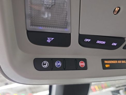 Used 2014 Chevrolet Impala LT w/ Convenience Package FWD image 20