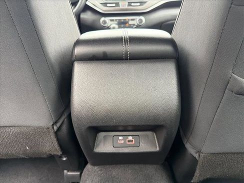 Used 2024 Nissan Altima 2.5 SV image 23