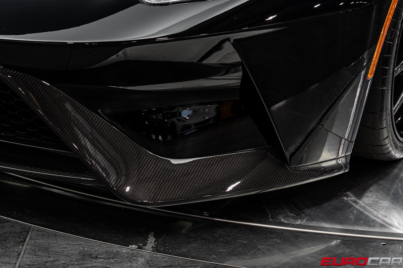 Used 2020 Ford GT Carbon Series RWD image 16