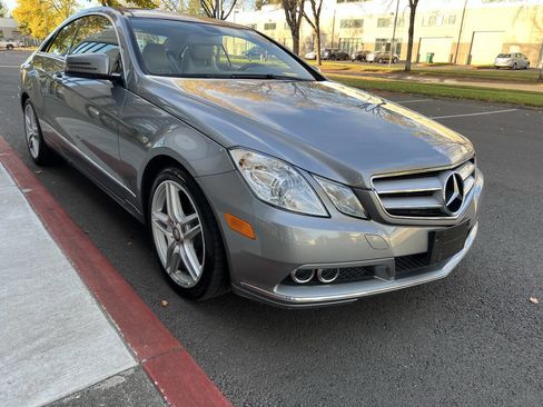Used 2011 Mercedes-Benz E 350 Coupe image 2